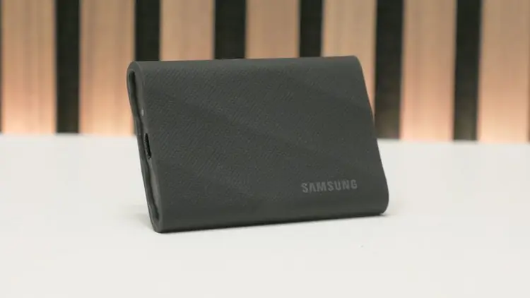 Samsung T9 Portable SSD Review: Serious External SSD Speed