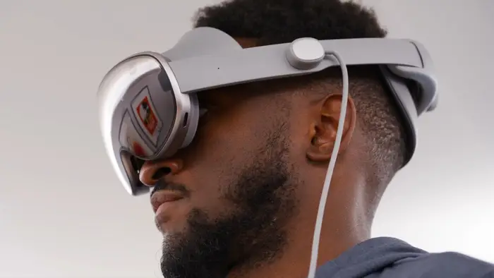 For MKBHD video, let's first see Samsung's Android XR headset