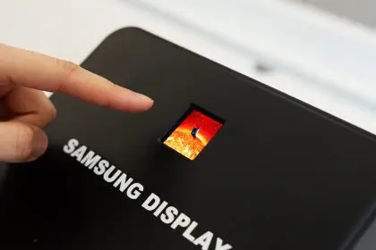 Samsung is launching the "next-generation" advanced 4K micro-all display. Headset