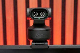 Emeet Pixy Review - A competent 4K PTZ webcam on a budget