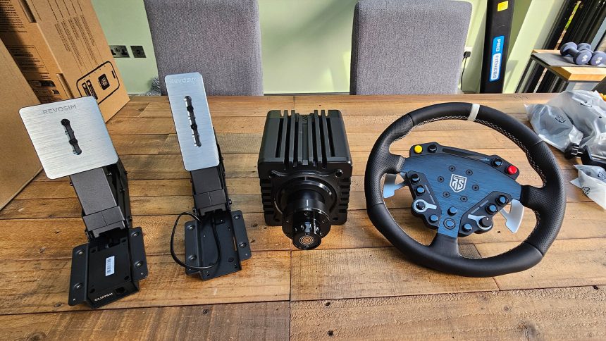 Nacon Revosim RS Pure Bundle Review - Sensational Sim Racing Wheel Debut