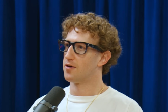 Zuckerberg: People without smart glasses become "cognitive disadvantages."