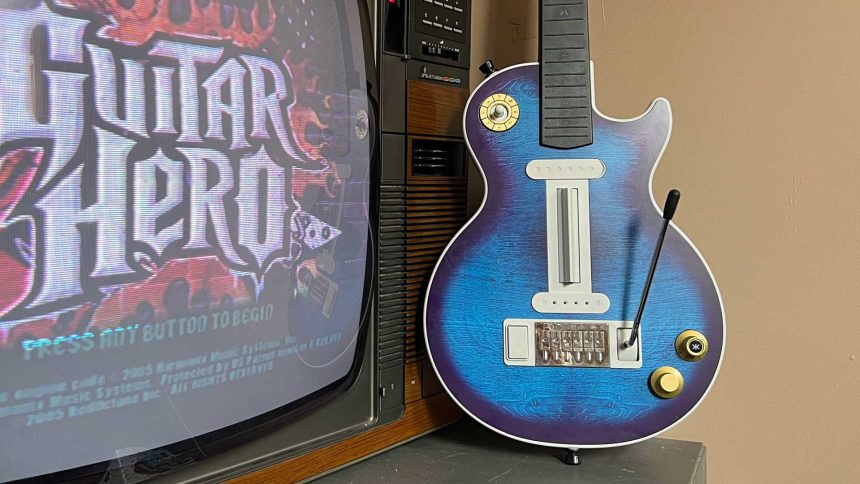 CRKD Gibson Les Paul Blueberry Burst Pro Edition Guitar Controller Review